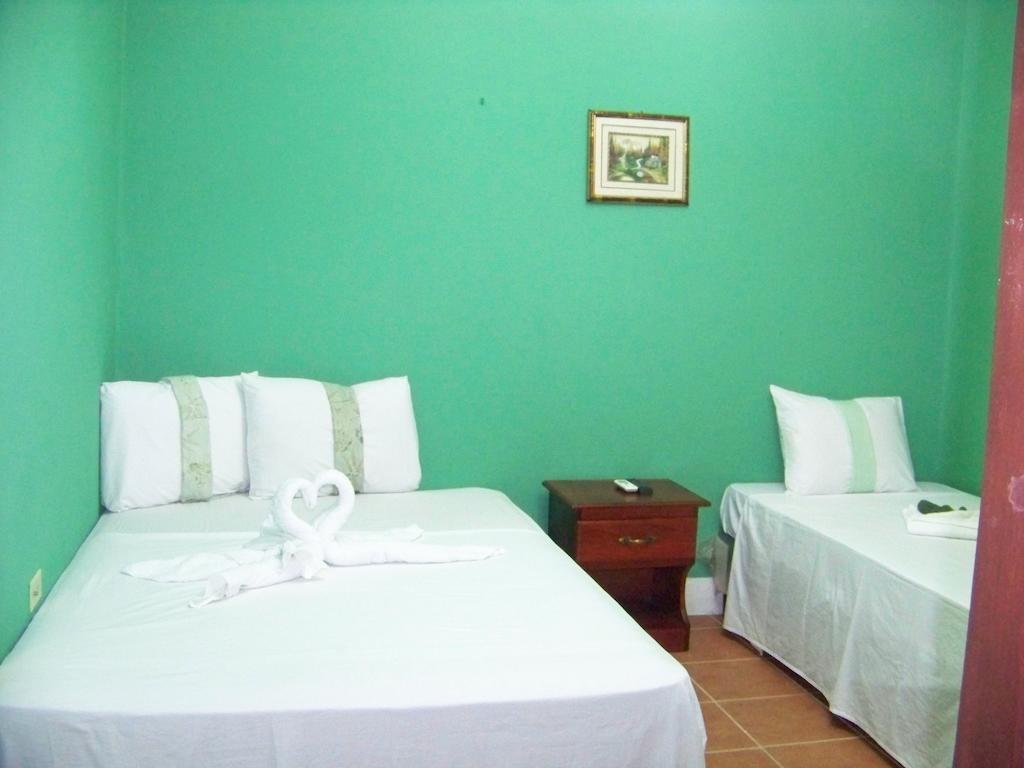 Hotel El Internacional Granada Ruang foto