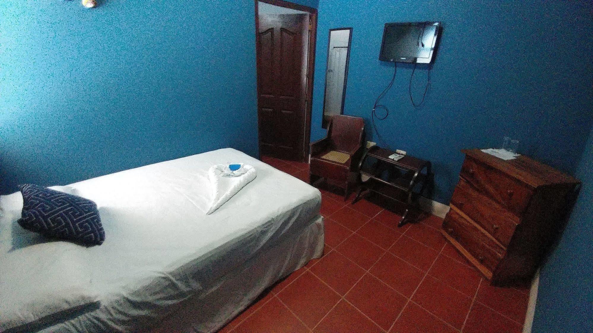 Hotel El Internacional Granada Bagian luar foto