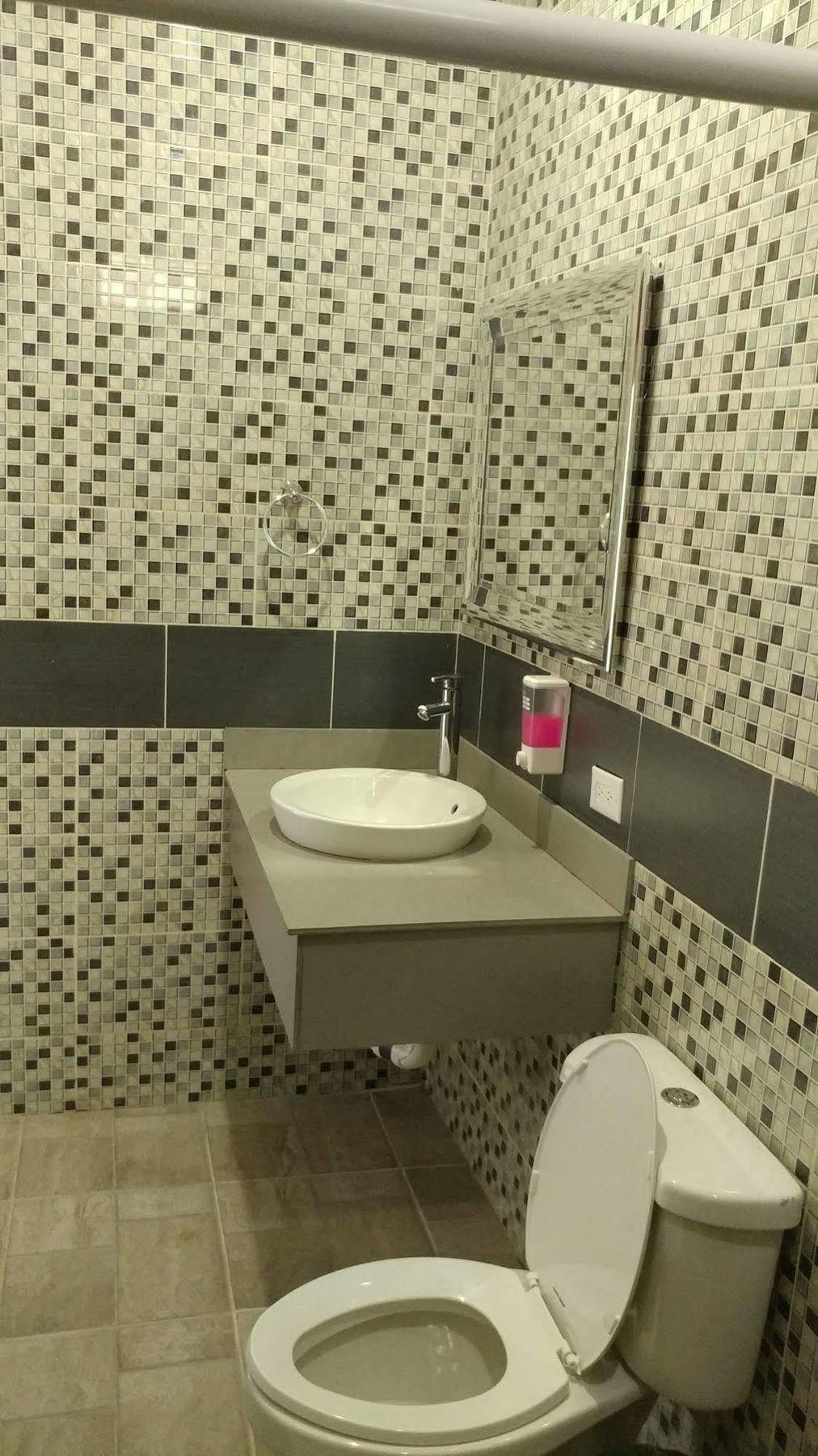 Hotel El Internacional Granada Bagian luar foto