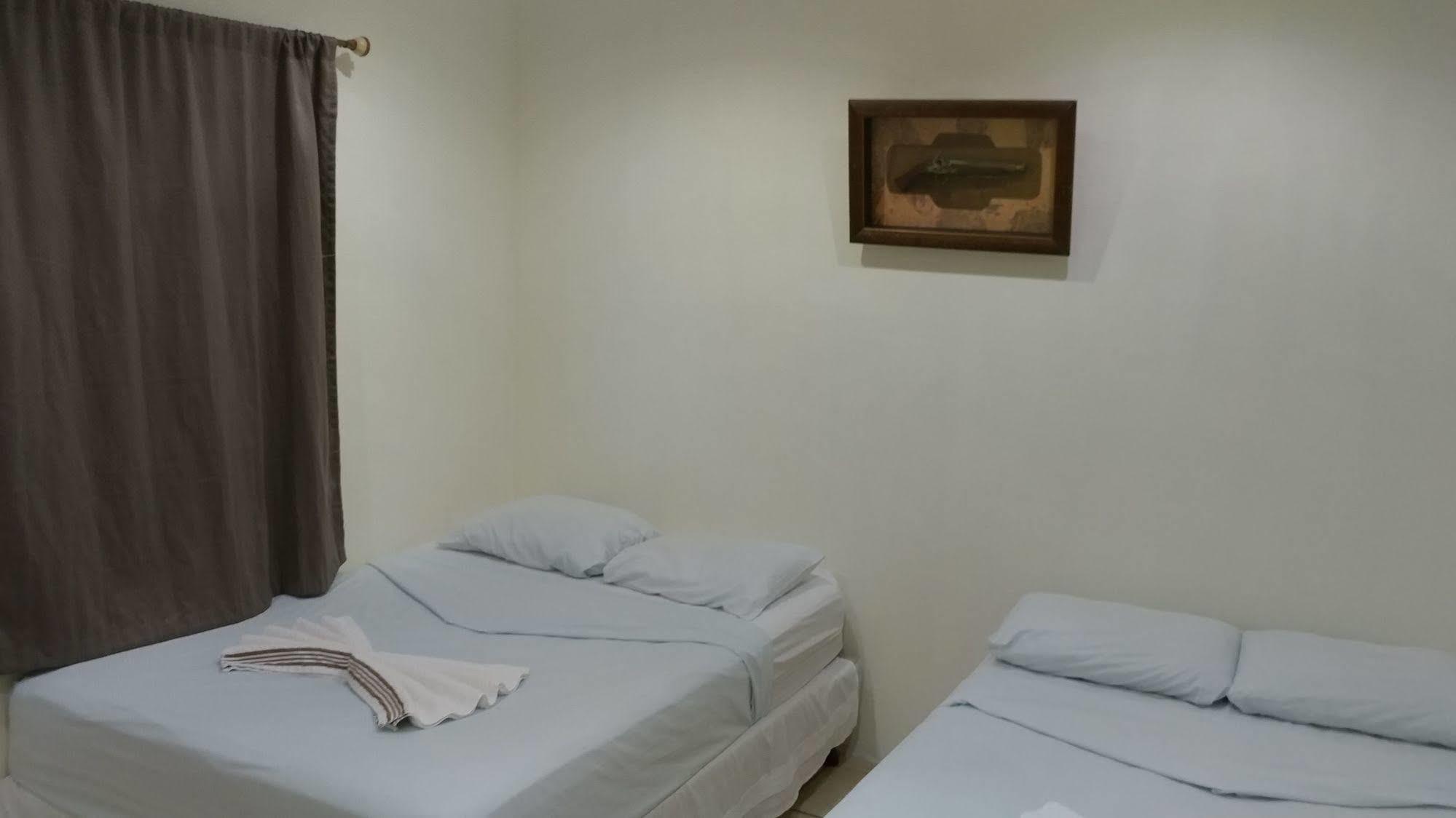 Hotel El Internacional Granada Bagian luar foto